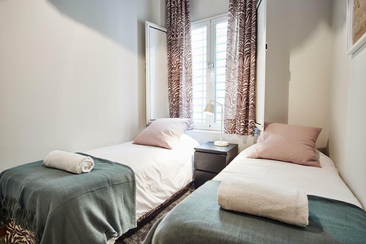 Arenal Carreteria Deluxe Suites By Valcambre Sevilla Eksteriør bilde