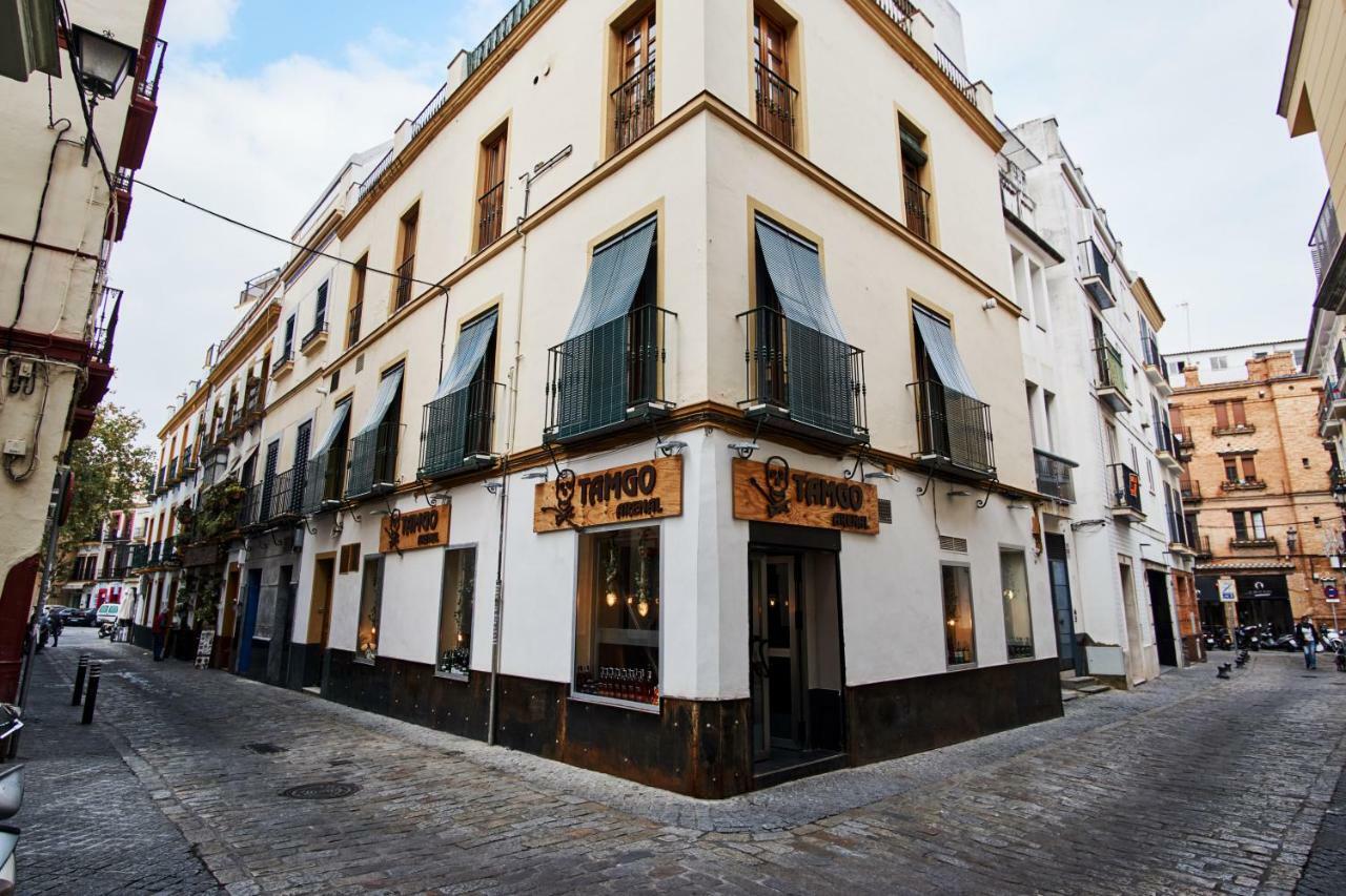 Arenal Carreteria Deluxe Suites By Valcambre Sevilla Eksteriør bilde